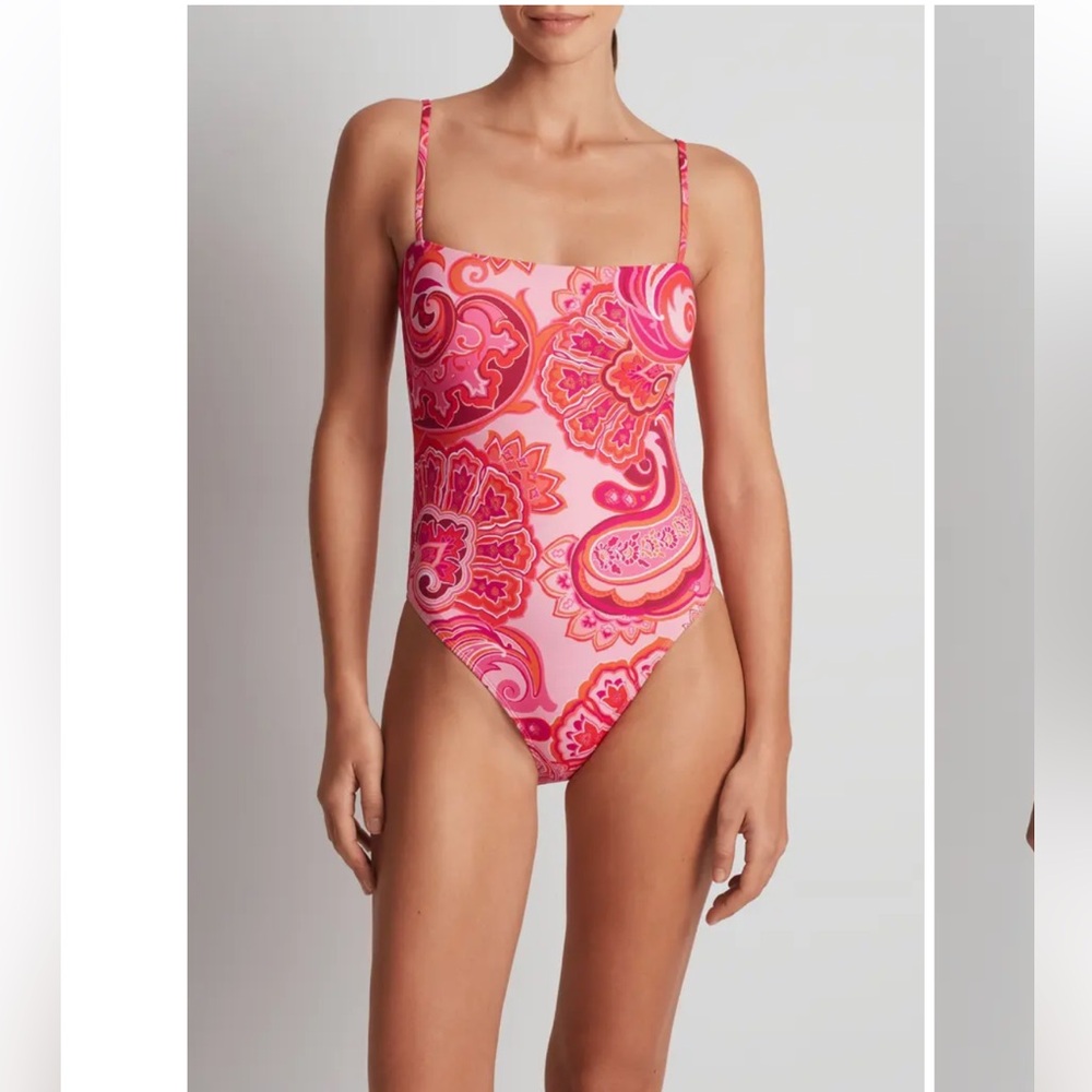 NWT Square Neck One-Piece Swimsuit
Lauren Ralph Lauren